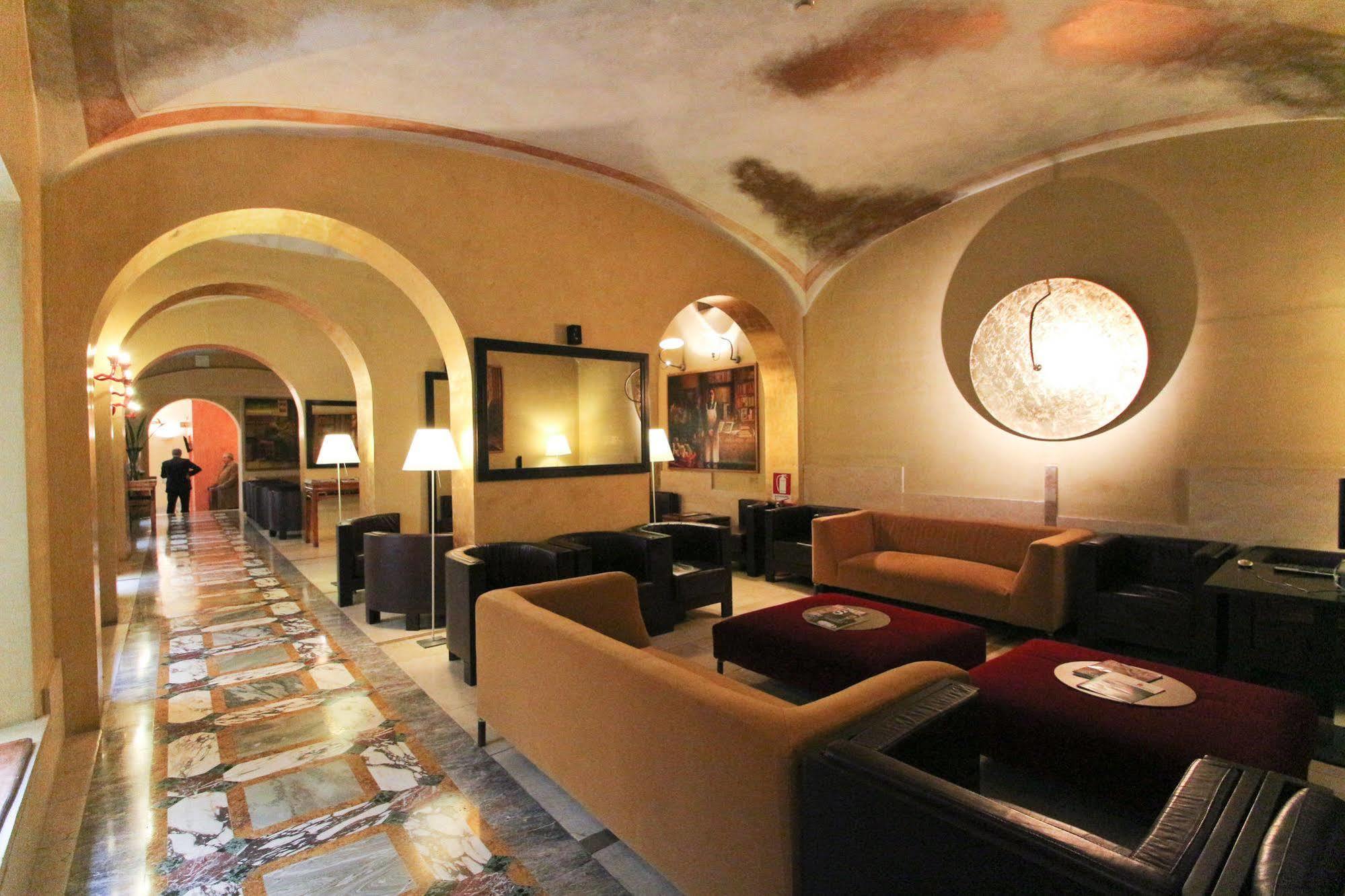 Una Hotels Empire Roma Eksteriør bilde